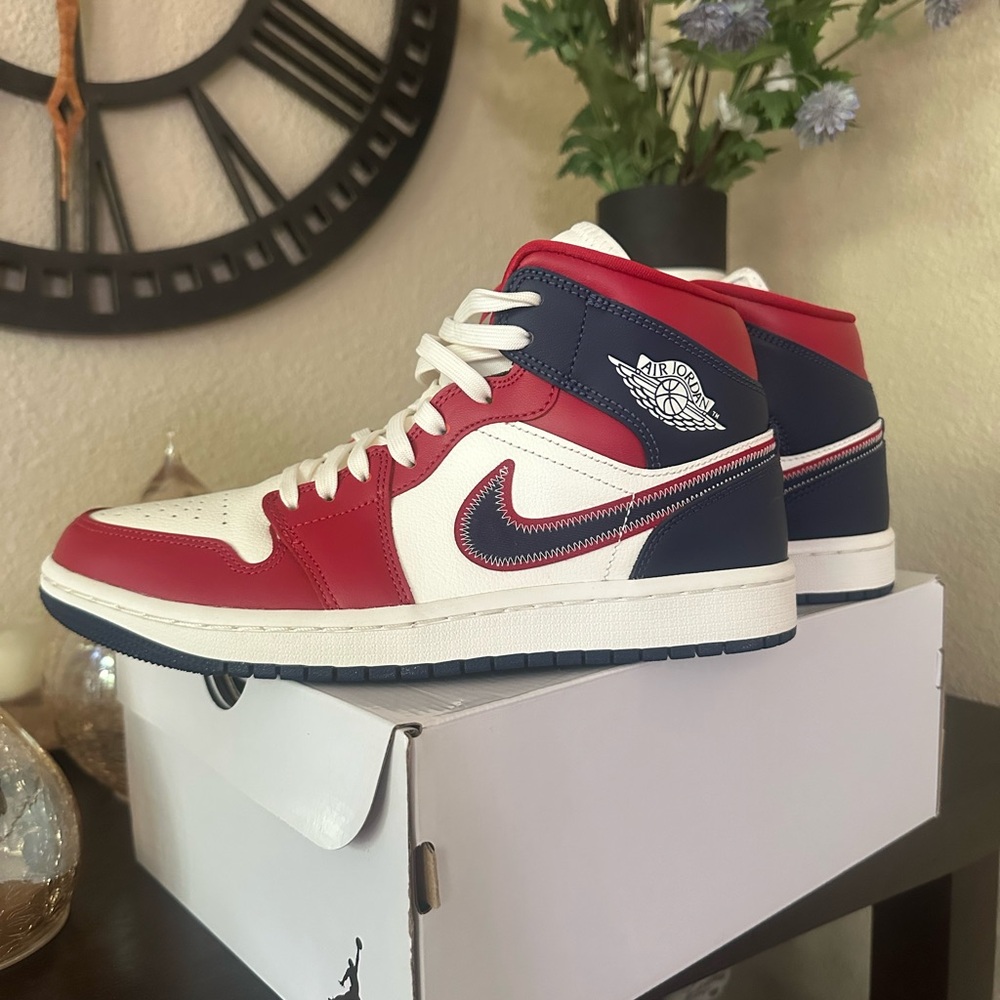 New! Nike Jordan’s Women’s Red and Navy Sneakers